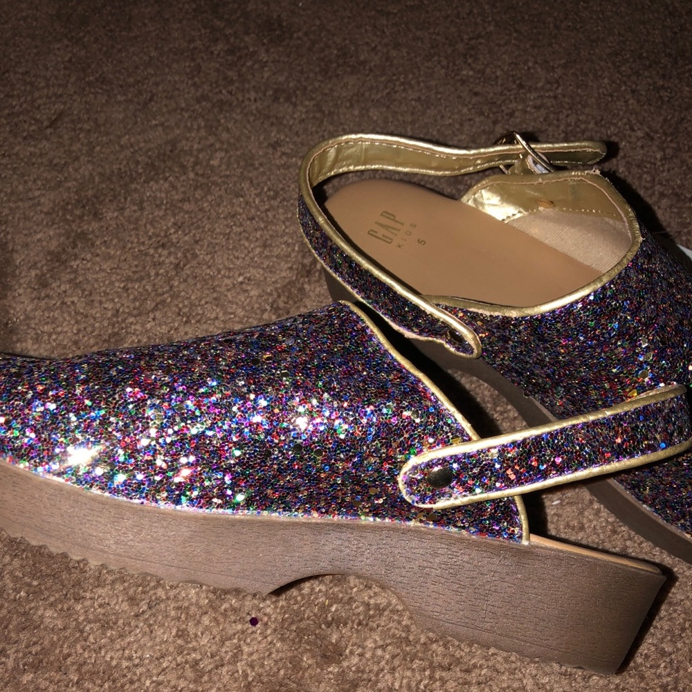 Clogs